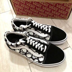 Vans Old Skool Glow-in-the-Dark Skulls Sneakers